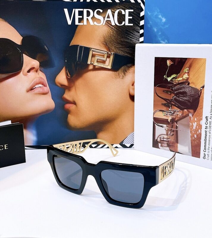 Kính Versace tại Mắt Kính Việt Đức (Nguồn: Internet)